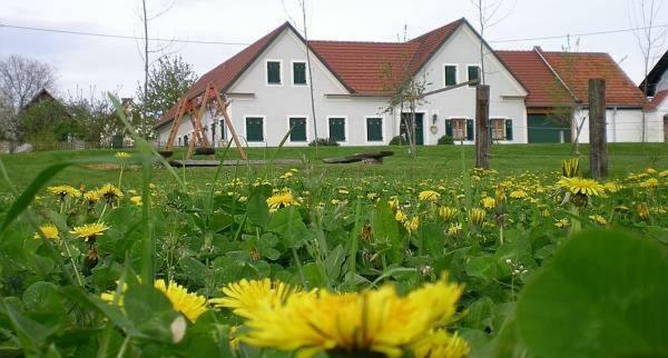 Dorfhof Bauer Apartment Регенсбург Екстериор снимка